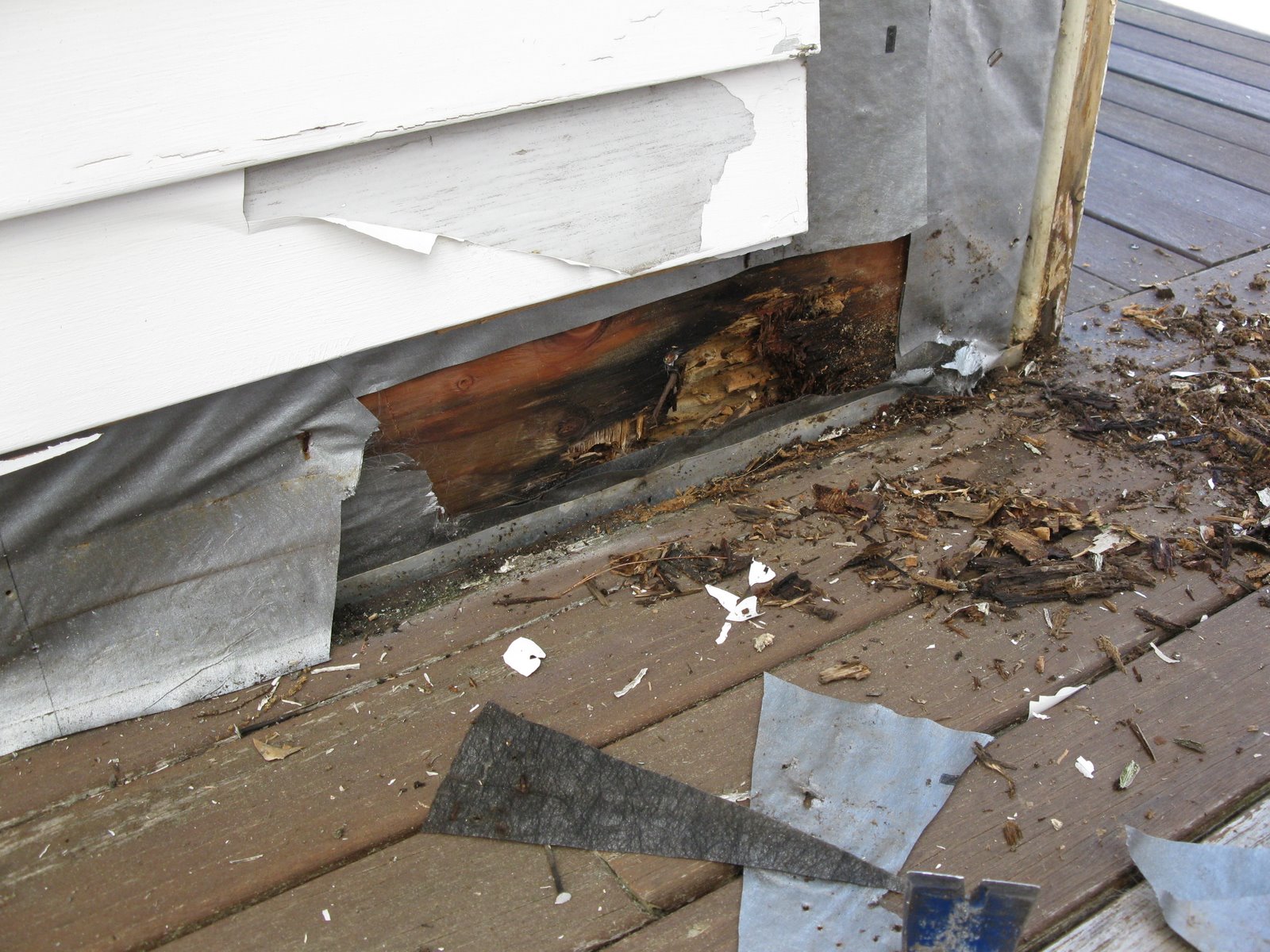 Flashing tape A superior alternative to traditional ledger flashing