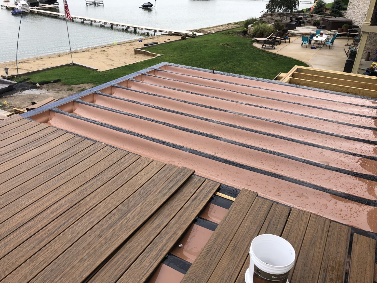 Does Composite Decking Expand and Contract? Trex Seal